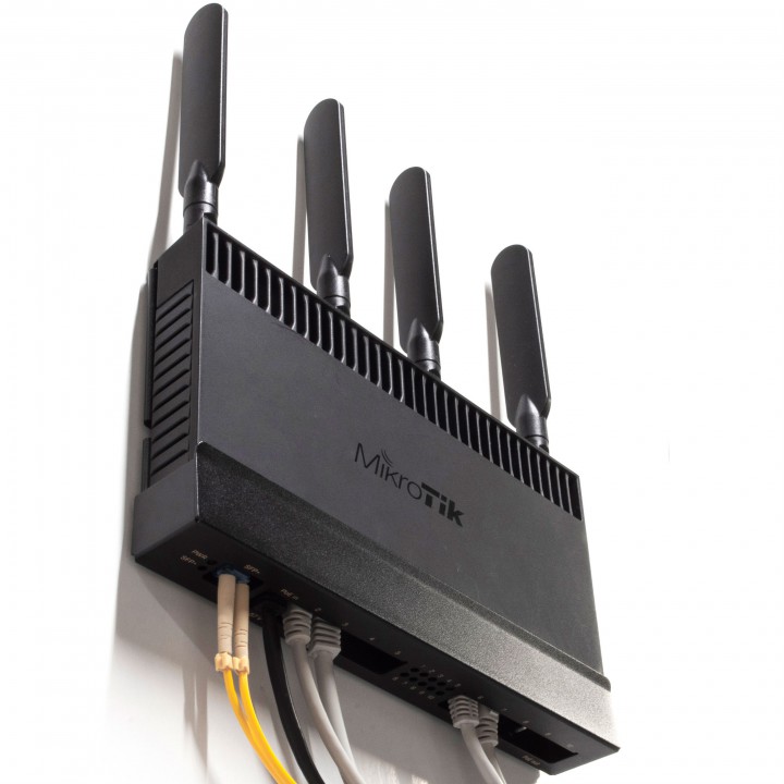 RB4011 WALL MOUNT KIT