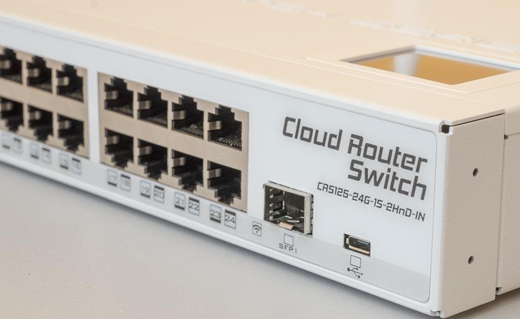 CRS125-24G-1S-2HnD-IN